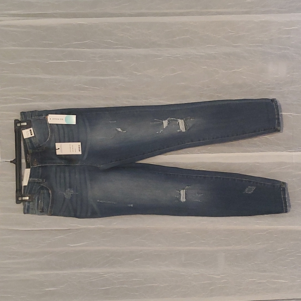 NWT Mid Rise Distressed Jean, Judy Blue, Size 8/29